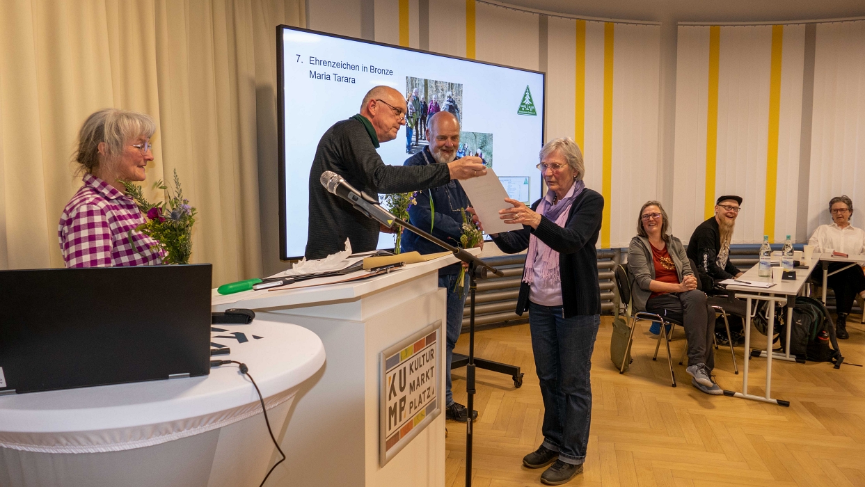 klein2025 03 20 Ehrung Maria Tarara
